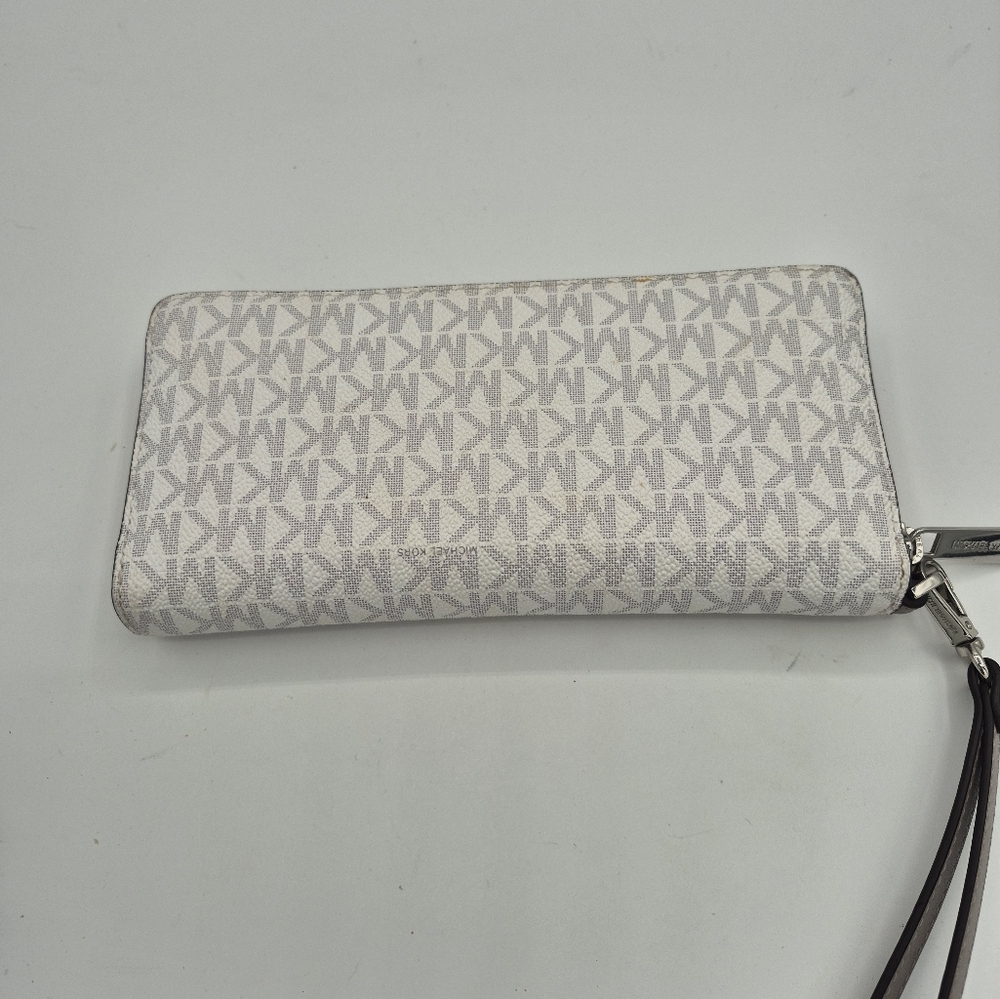 Michael Kors Jet Set Travel Large Wallet - Picture 3 of 8